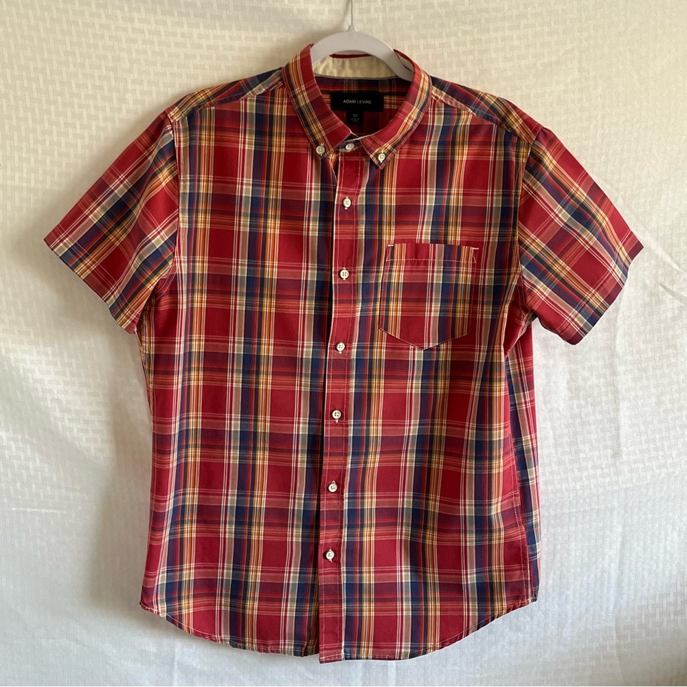 Adam Levine Button Down Red and Blue Plaid Short Sleeve Shirt Size Medium